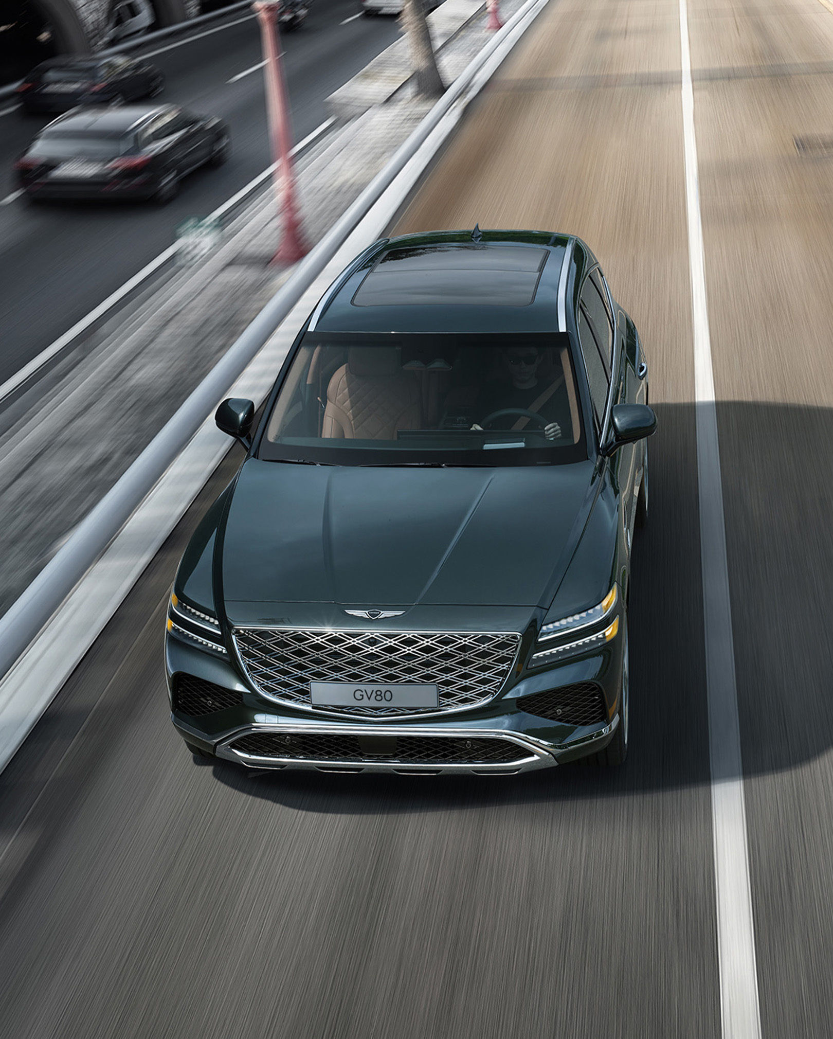 GV80 Coupe driving.