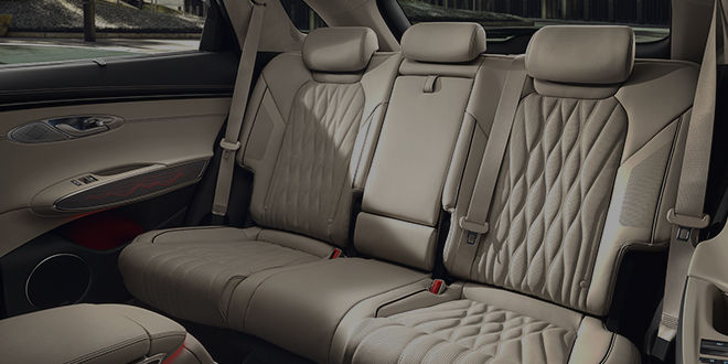 genesis-gv70-technology-for-the-driver-passengers-small-2.jpg