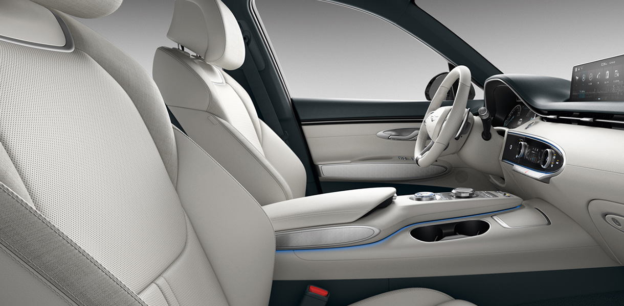 Genesis Electrified GV70 natural leather seat 