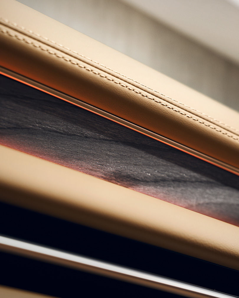 A close-up of the Open Pore Real Wood Finish inside G80.