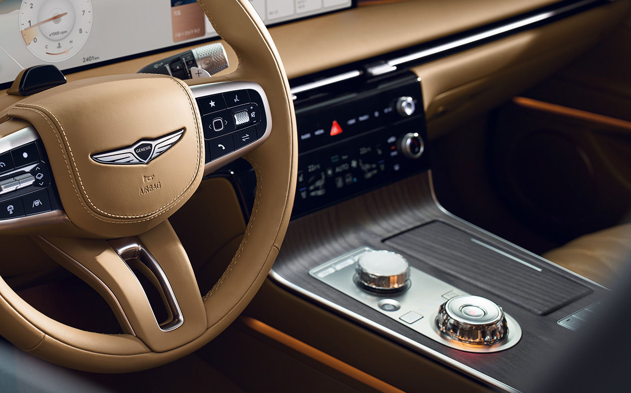 The 8-speed automatic transmission seen inside G80.