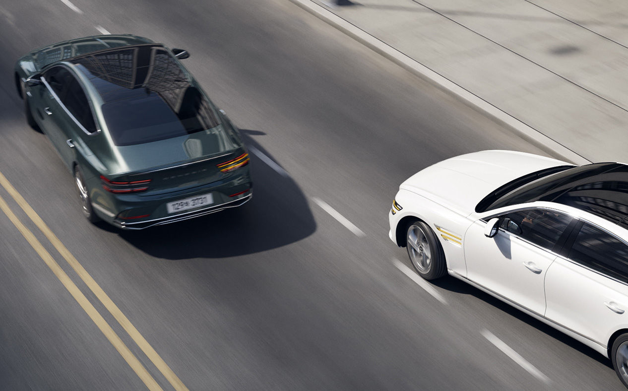 G80 changing lanes.
