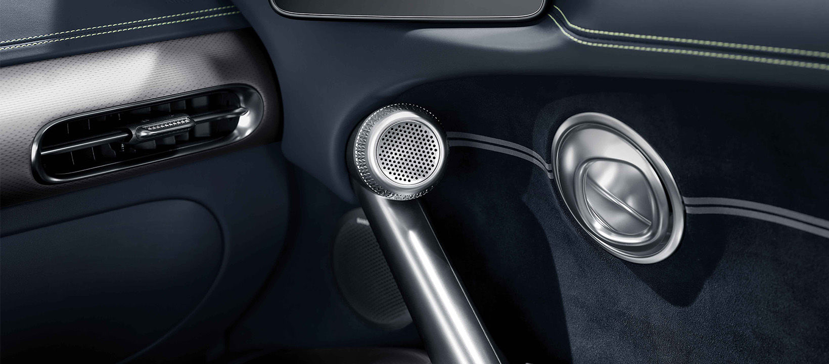 Front passenger seat door handle diffuser 